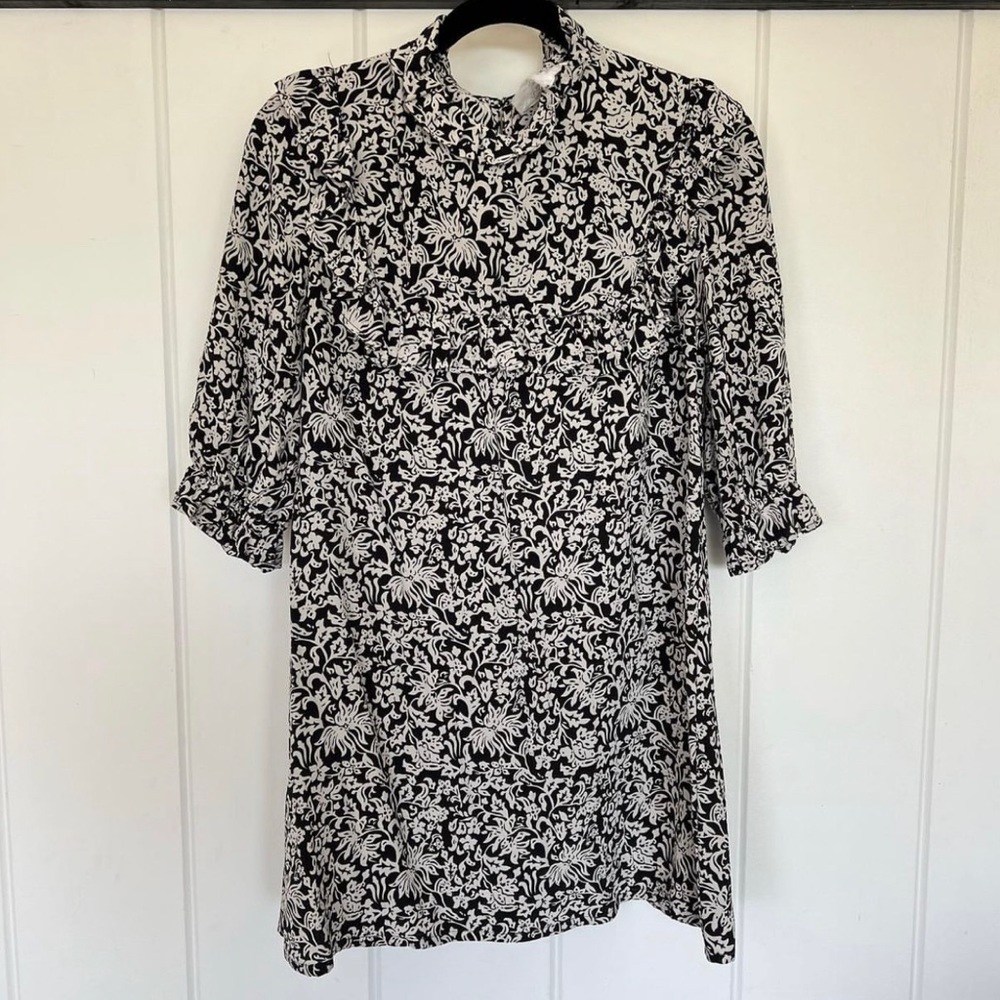 ACACIA silk mini dress
Small, professionally hemmed.